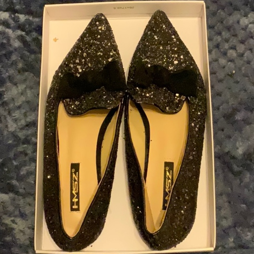 Beautiful Black Sequin Flats